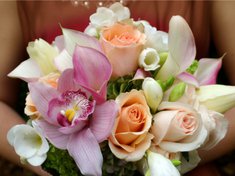 kvetinárstvo Močenok - svadobná kytica Šaľa, Močenok, Nitra - ruže, kaly, gerbery